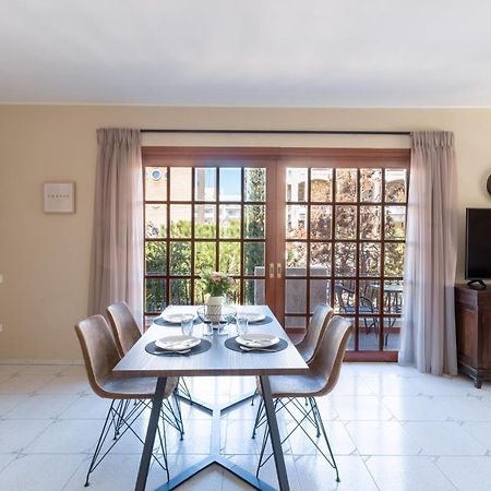 Aiolos Luxury Alimos Center Suite II Near The Sea เอเธนส์ ภายนอก รูปภาพ
